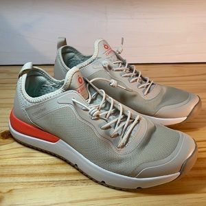 Tropicfeel Canyon Like New Sneakers in a Beautiful Colorway. Must have Shoes!